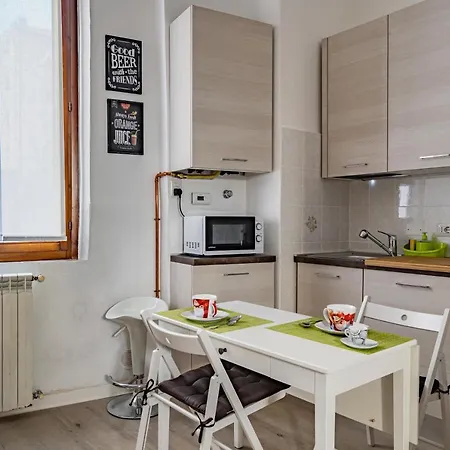 Milano, La Casetta Di Beatrice - By Host4u Apartment *